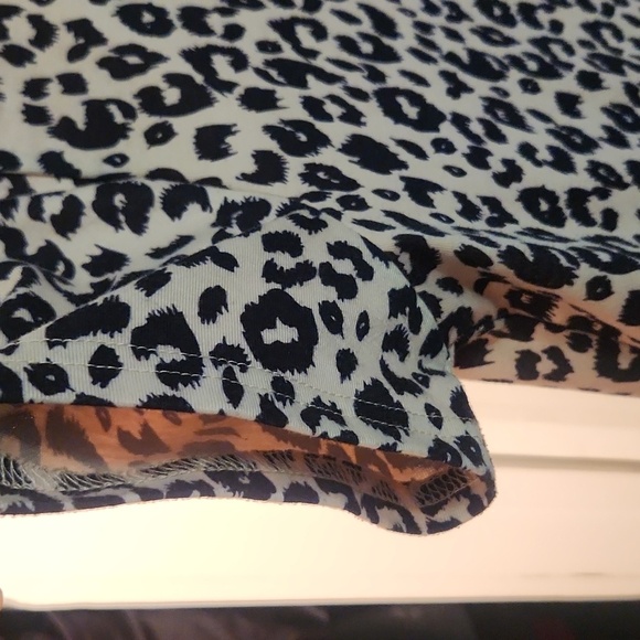 CHEETAH print Tee - Picture 3 of 4